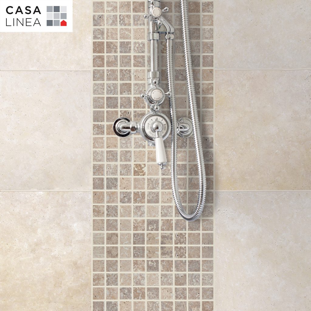 Mosaïque travertin douche